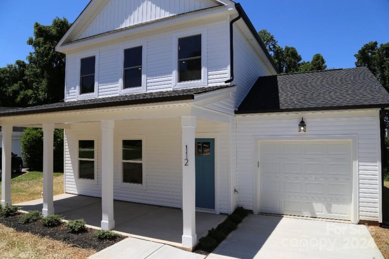 Property image 2 at 112 Endicott Court, Mooresville, NC 28115