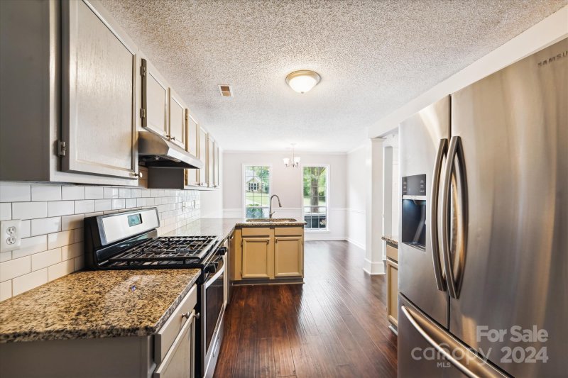 Property image 3 at 7825 Glencannon Drive, Charlotte, NC 28227