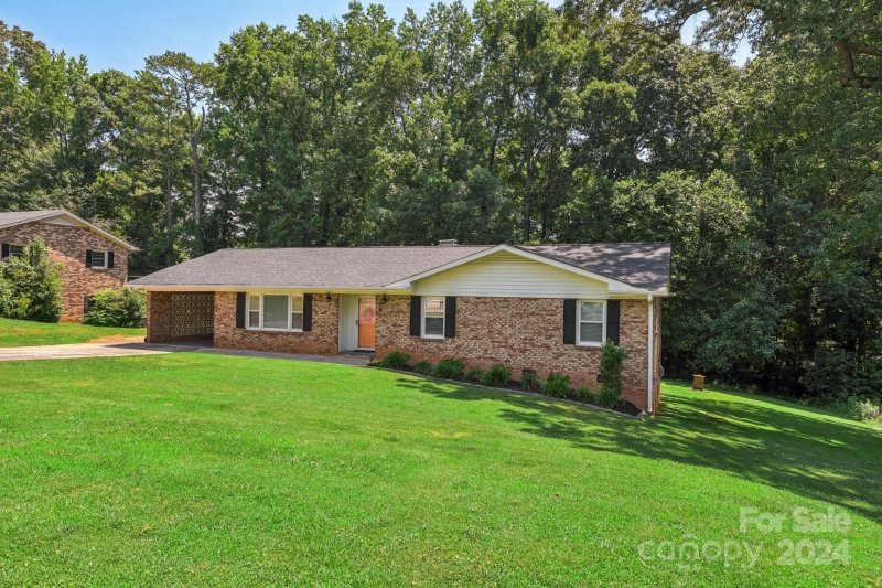 Property image 3 at 1600 Fleetwood Drive, Gastonia, NC 28054