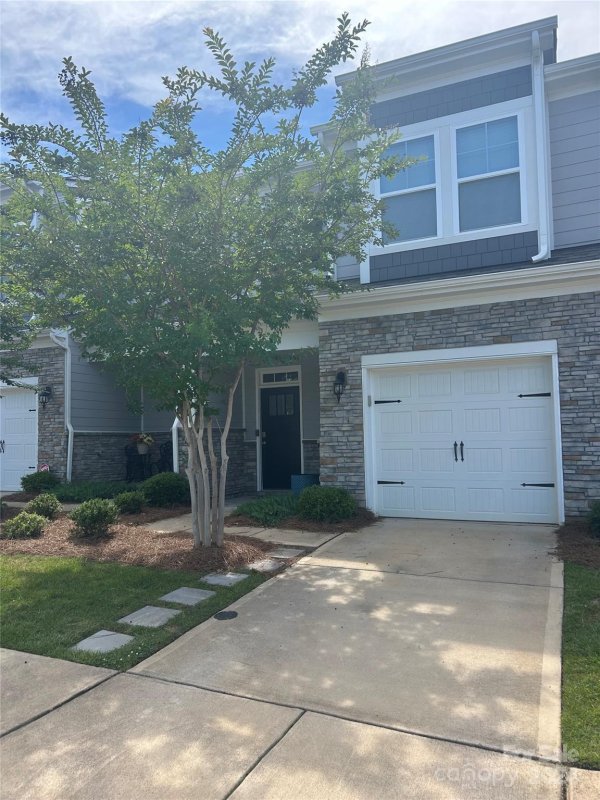 Property image 2 at 727 Little Bluestem Drive, Clover, SC 29710