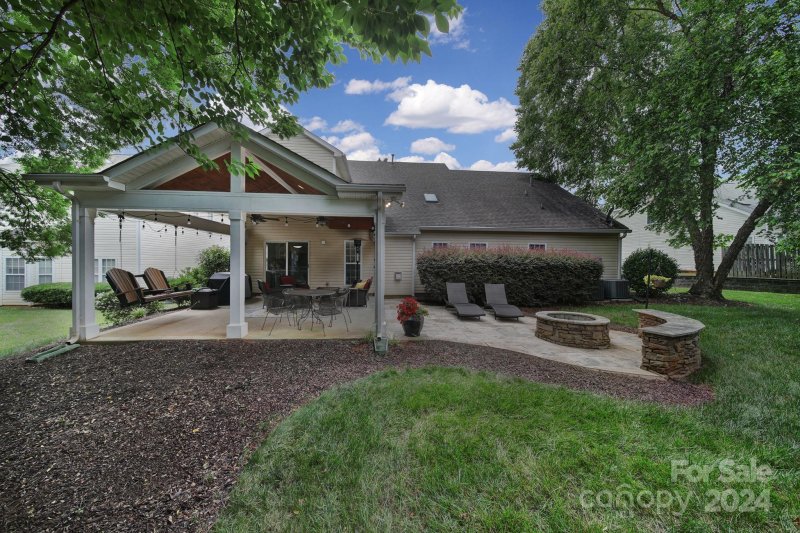 Property image 3 at 17333 Baldwin Hall Drive, Charlotte, NC 28277