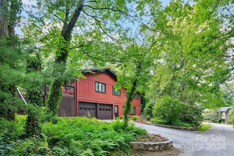 Property image 3 at 3115 Hickory Hill Road, Hendersonville, NC 28792