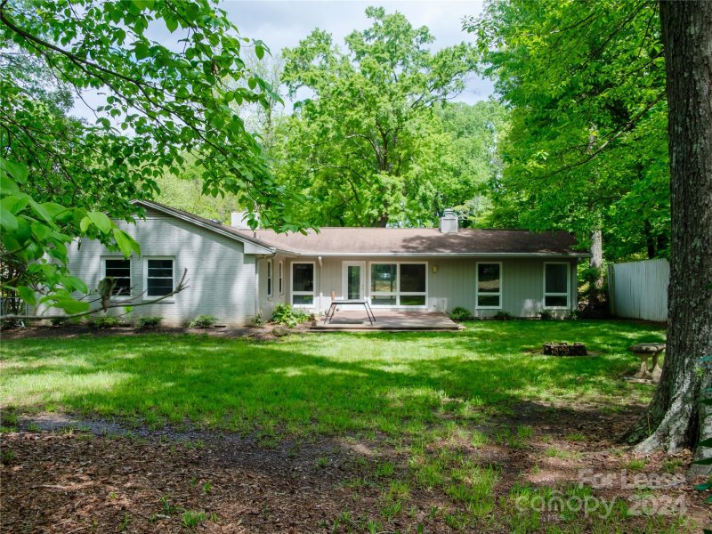 Property image 2 at 1123 Lynbrook Drive, Charlotte, NC 28211