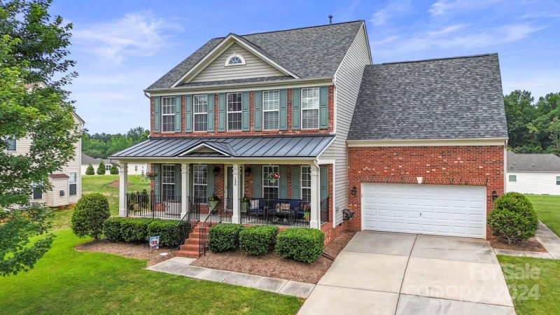 Property image 2 at 136 Pecan Hills Drive, Mooresville, NC 28115