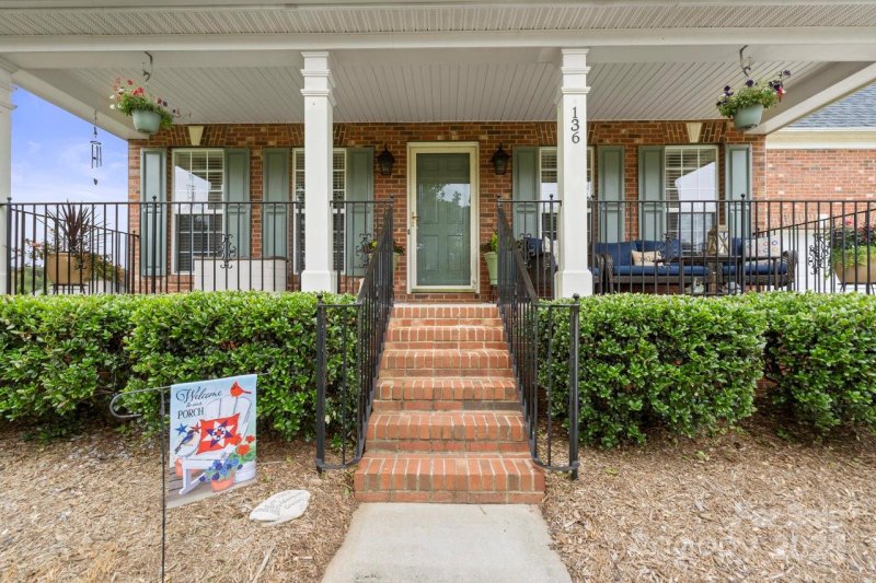 Property image 3 at 136 Pecan Hills Drive, Mooresville, NC 28115