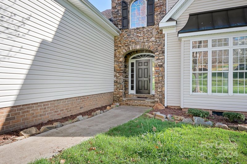 Property image 4 at 7277 Willowbrook Drive, Denver, NC 28037