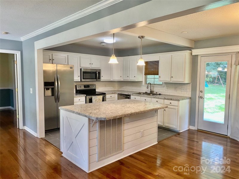 Property image 2 at 206 Timber Ridge Drive, Lenoir, NC 28645