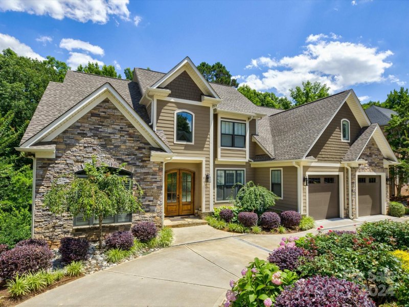 672 Portpatrick Place