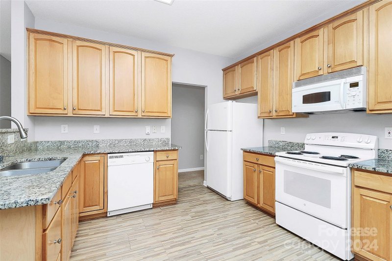 Property image 4 at 3103 Huntington Ridge Court, Matthews, NC 28105