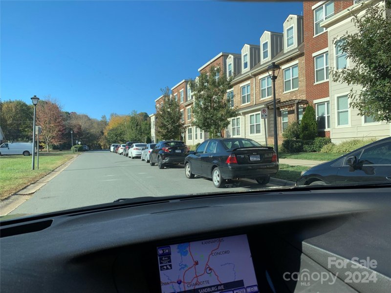 Property image 2 of 9416 Sandburg Avenue in College Downs, Charlotte, NC 28213