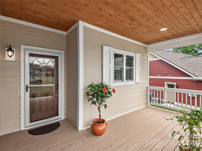 Property image 3 at 1006 Blacksmith Run Drive, Hendersonville, NC 28792