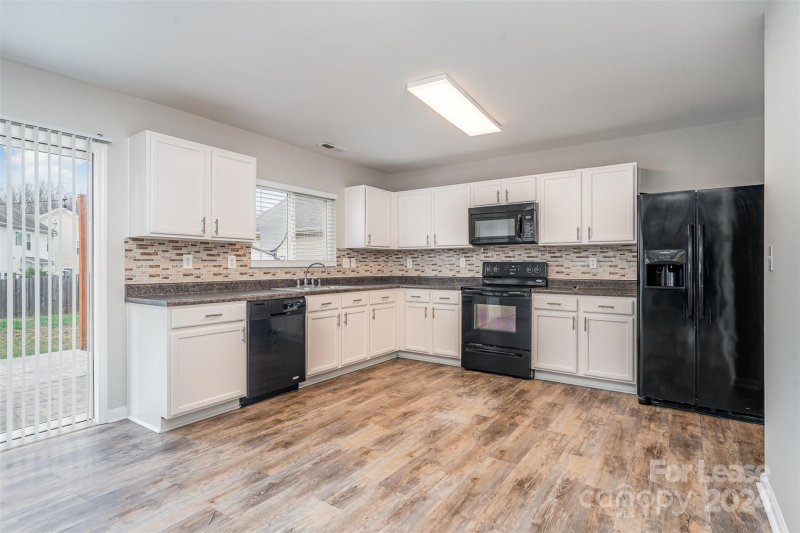 Property image 5 at 123 Tribune Drive, Charlotte, NC 28214