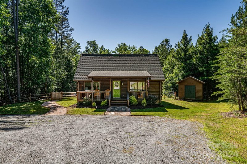 Property image 2 at 381 N Dakota Drive, Rutherfordton, NC 28139