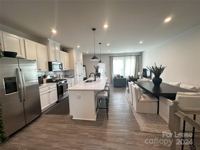 Property image 4 at 10872 Overlook Mountain Drive, Charlotte, NC 28216
