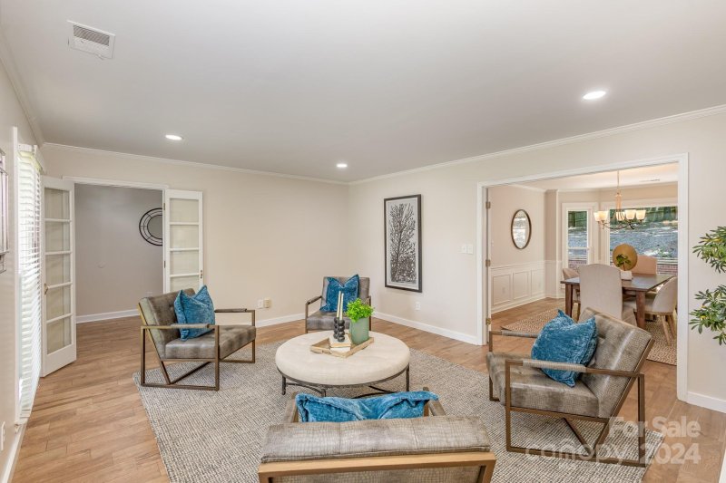 Property image 2 at 6201 Oak Glen Lane, Charlotte, NC 28277