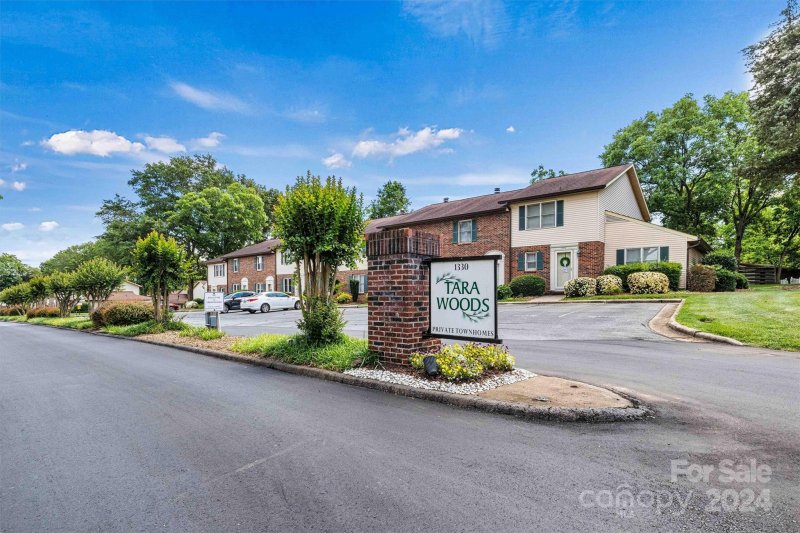 Property image 5 at 1330 5th Street, Hickory, NC 28601