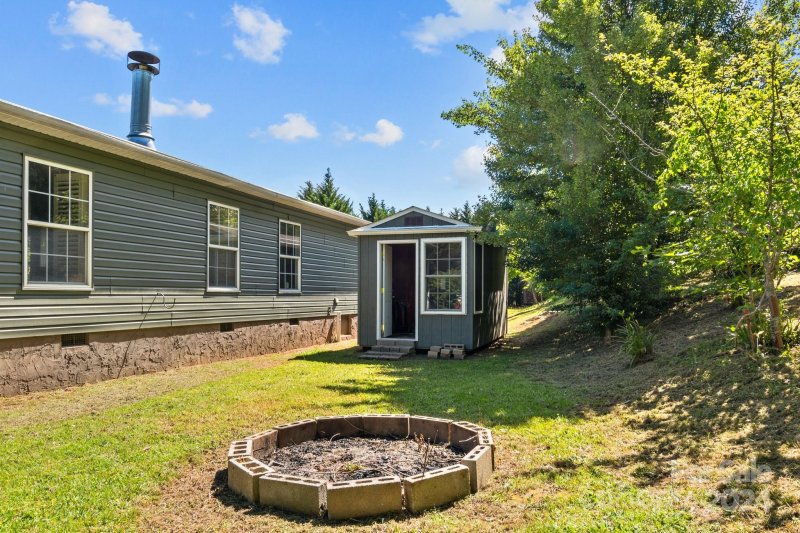 Property image 2 at 403 Golden Breeze Road, Swannanoa, NC 28778