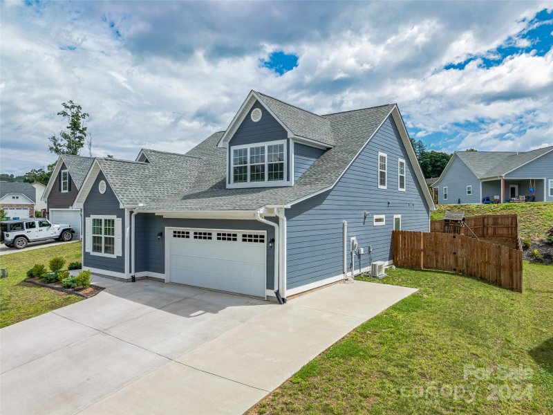 Property image 3 at 26 Lyndon Circle, Arden, NC 28704