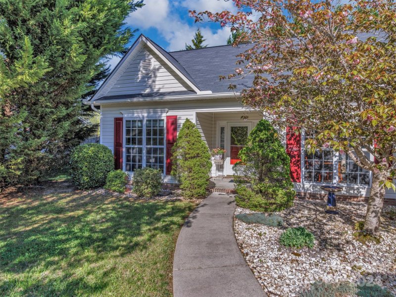 Property image 3 at 181 Meadow Pathway Drive, Fletcher, NC 28732