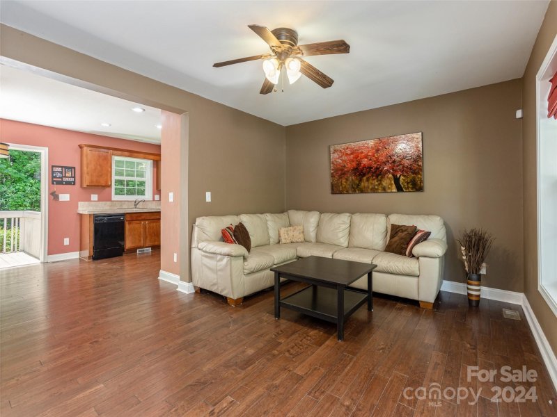 Property image 5 at 324 Goodview Drive, Hendersonville, NC 28792