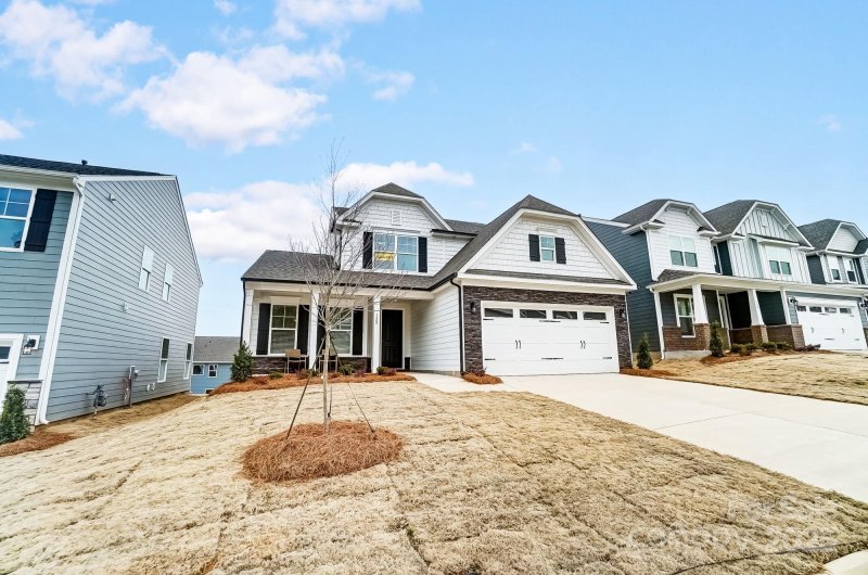 Property image 2 at 128 Summerhill Drive, Mooresville, NC 28115