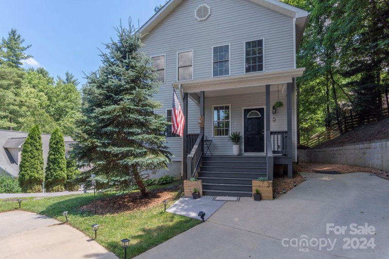 Property image 2 at 31 Grove Garden Avenue, Candler, NC 28715