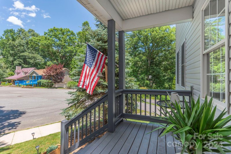 Property image 3 at 31 Grove Garden Avenue, Candler, NC 28715