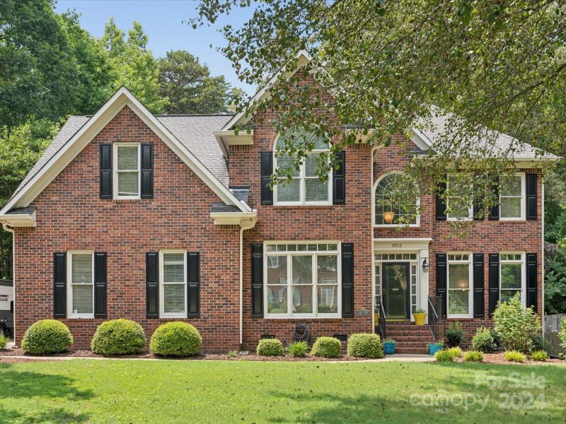 1012 Kendall Knoll Court