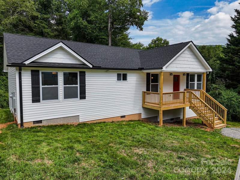 Property image 3 at 490 Onteora Boulevard, Asheville, NC 28803