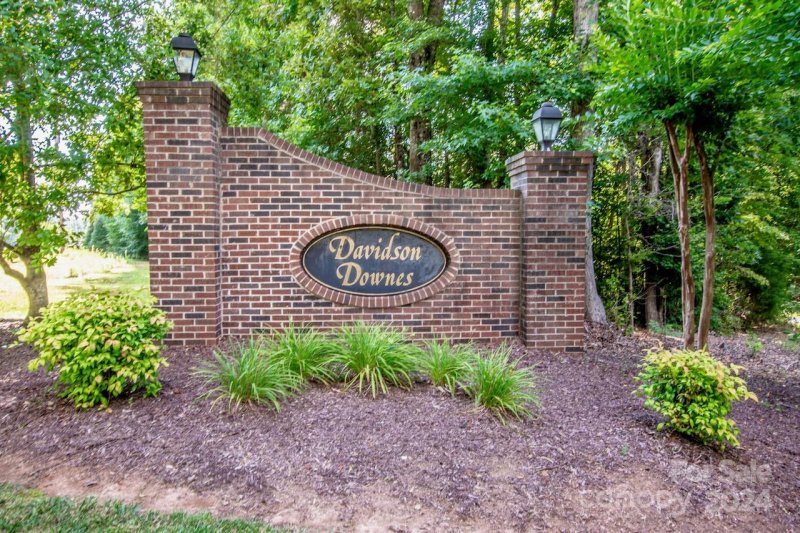 Property image 3 at 150 Canterbury Place Road, Mooresville, NC 28115