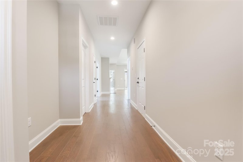 Property image 2 at 833 A Wynnshire Drive, Hickory, NC 28601