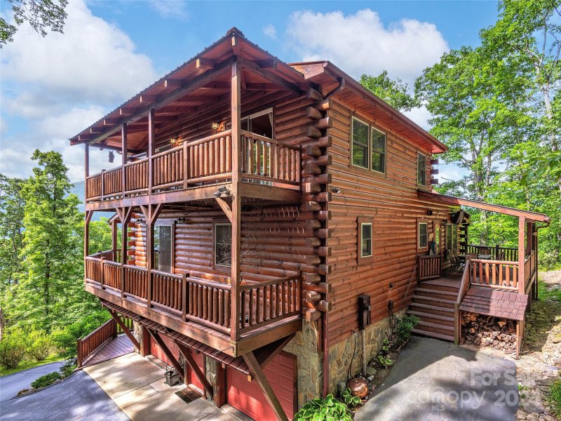 Property image 2 at 111 Dancing Bear Lane, Waynesville, NC 28785