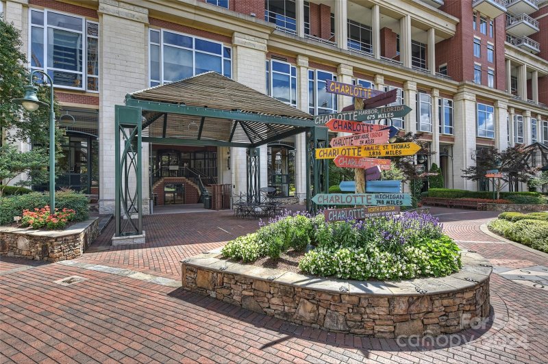 Property image 3 at 435 S Tryon Street, Charlotte, NC 28202