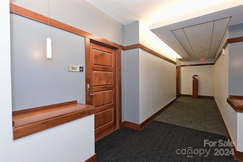 Property image 4 at 435 S Tryon Street, Charlotte, NC 28202