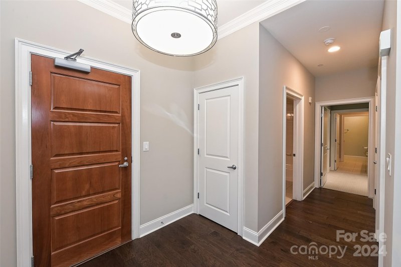 Property image 5 at 435 S Tryon Street, Charlotte, NC 28202