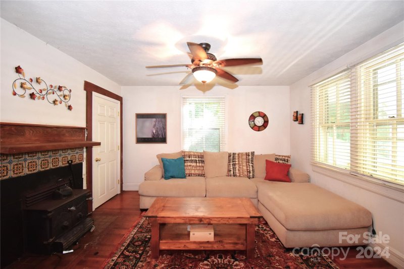 Property image 3 at 69 Rice Branch Road, Asheville, NC 28804