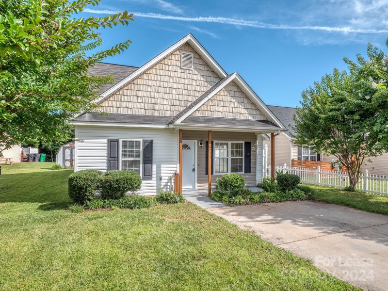 Property image 3 at 6213 Derryfield Drive, Charlotte, NC 28213