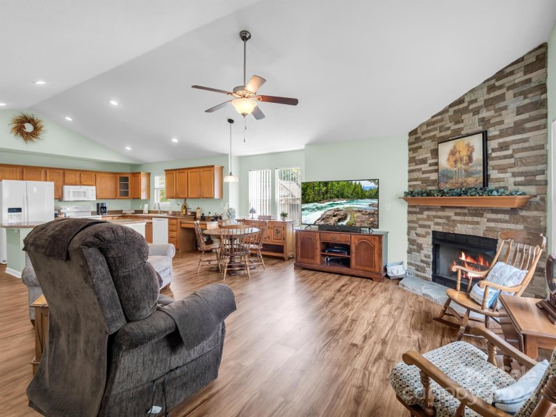 Property image 5 at 27 Gray Wolf Lane, Hendersonville, NC 28792