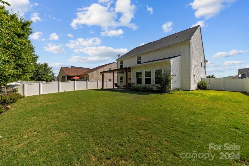 Property image 5 at 7082 Kenyon Drive, Denver, NC 28037