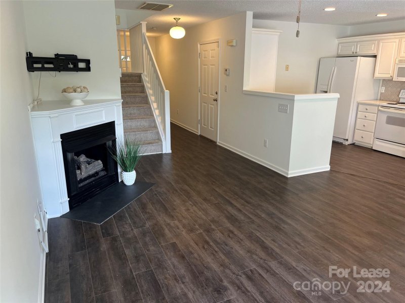 Property image 3 at 8648 Robinson Forest Drive, Charlotte, NC 28277