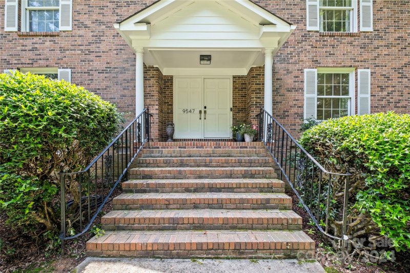 Property image 3 at 9547 Hitchgate Drive, Mint Hill, NC 28227