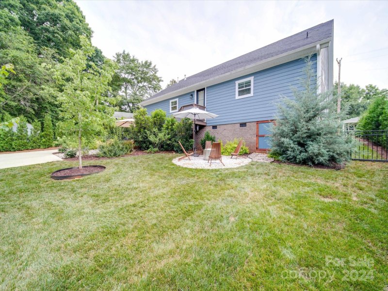 Property image 3 at 7 Linestowe Drive, Belmont, NC 28012