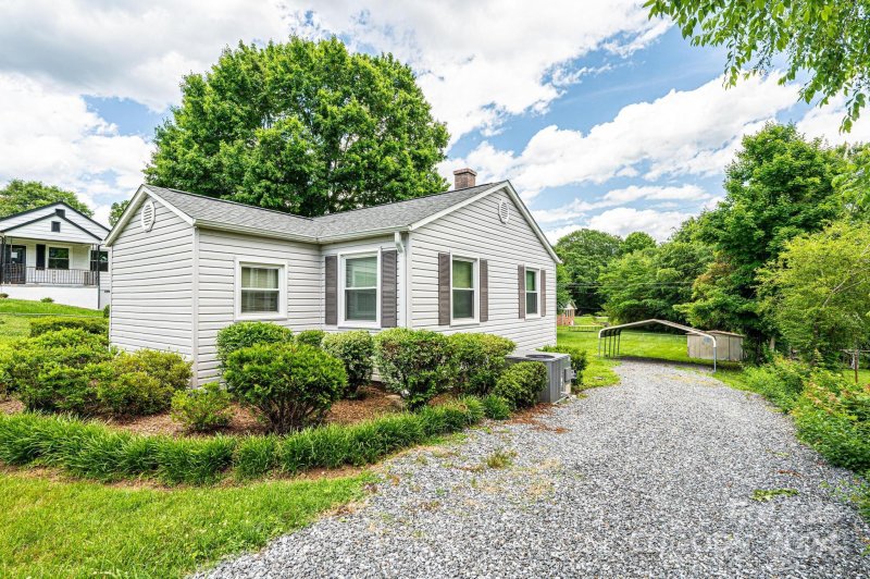 Property image 5 at 150 34th Street, Hickory, NC 28601