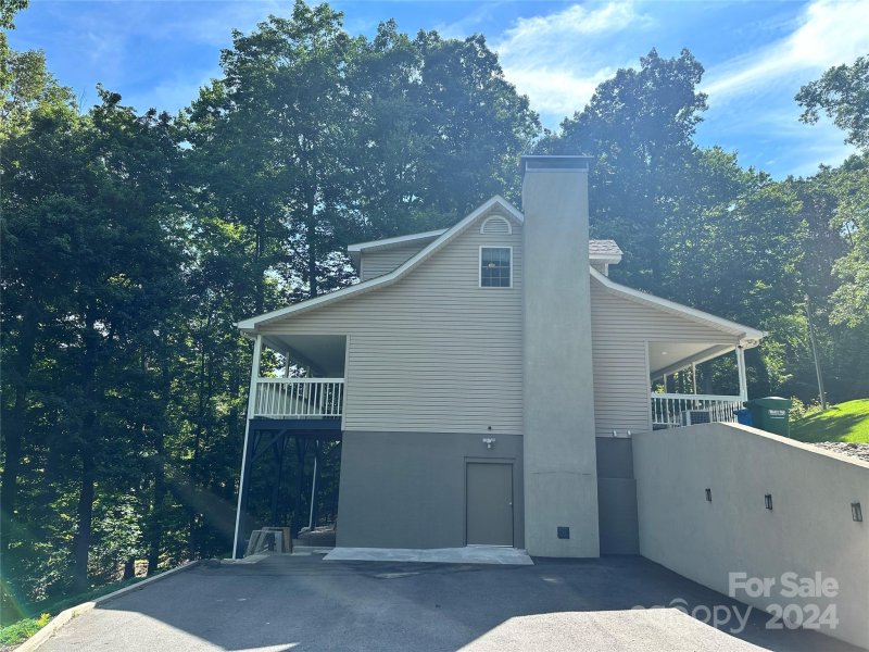 Property image 5 at 8 Coffey Place, Asheville, NC 28806