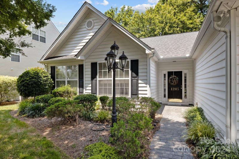 Property image 3 at 1205 E Arrow Lake Court, Fort Mill, SC 29707