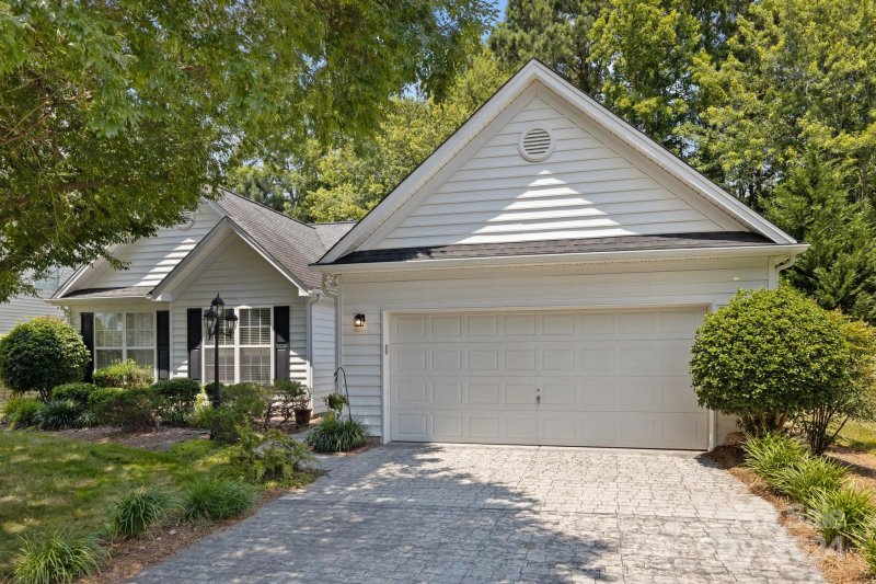 Property image 4 at 1205 E Arrow Lake Court, Fort Mill, SC 29707