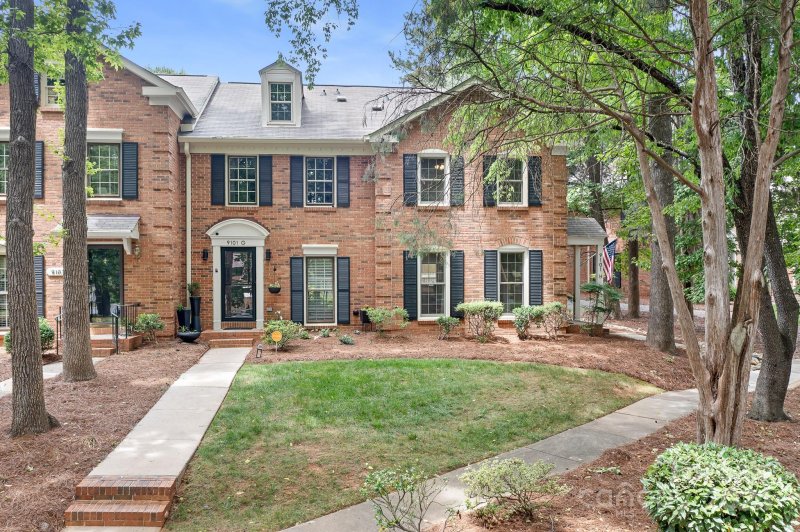 Property image 2 at 9101 Nolley Court, Charlotte, NC 28270