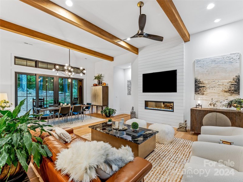 Property image 4 at 103 Little Cherokee Ridge, Hendersonville, NC 28739