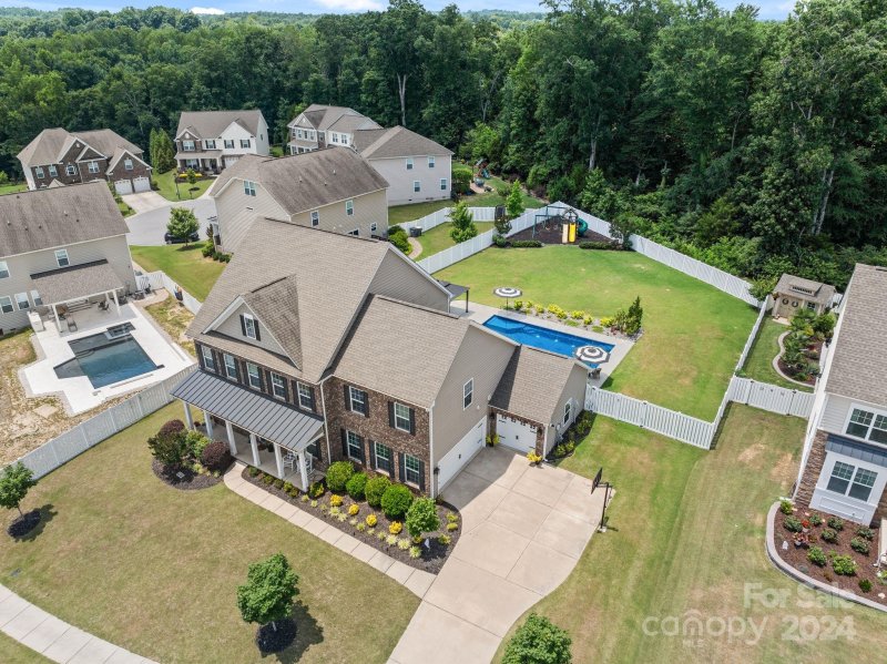 Property image 2 at 2071 Feldspar Drive, Davidson, NC 28036