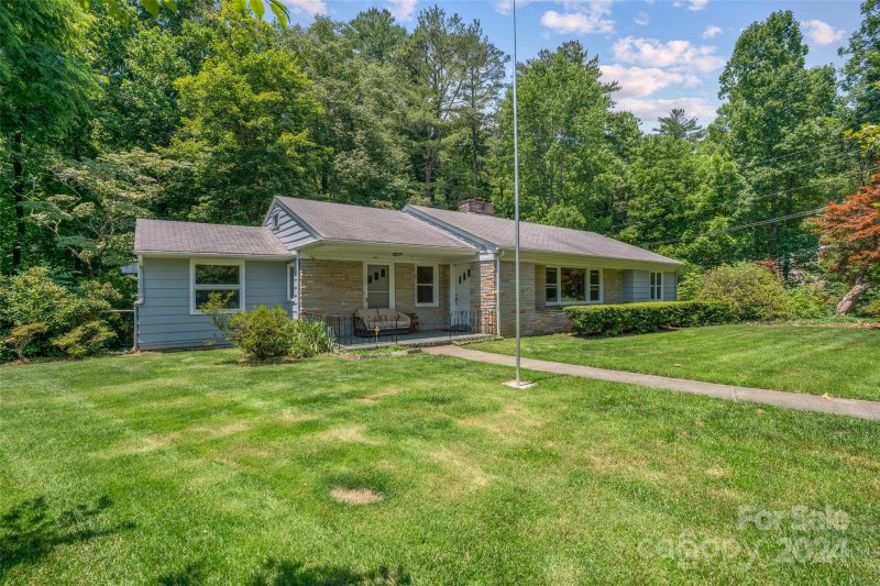 Property image 4 at 330 Windsor Road, Asheville, NC 28804